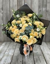 Букет цветов из:  Розы и Лизиантусы в Старожилово