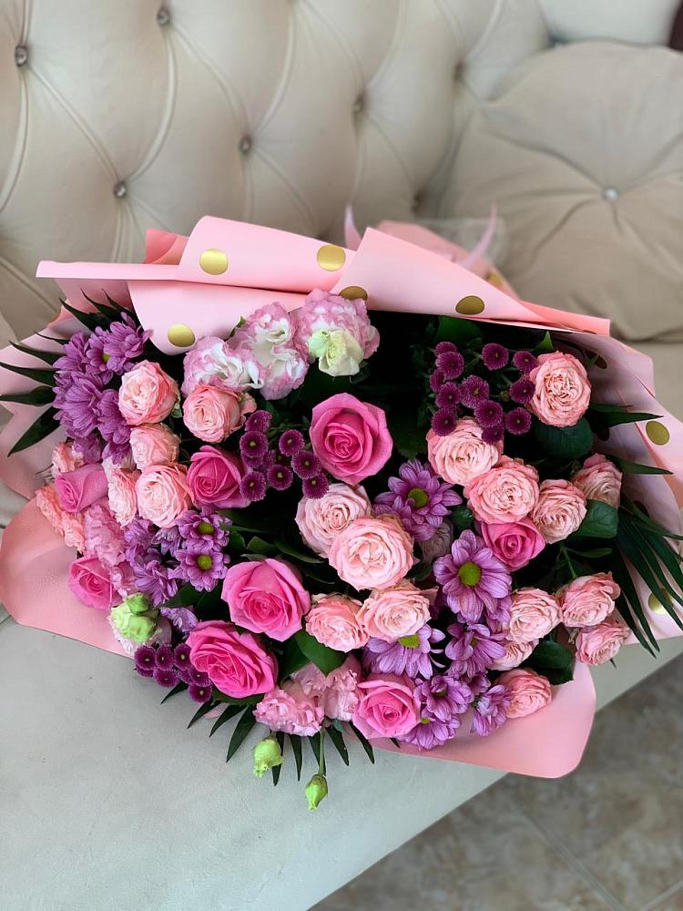 Букет цветов из: Хризантемы, Розы и Лизиантусы в Старожилово