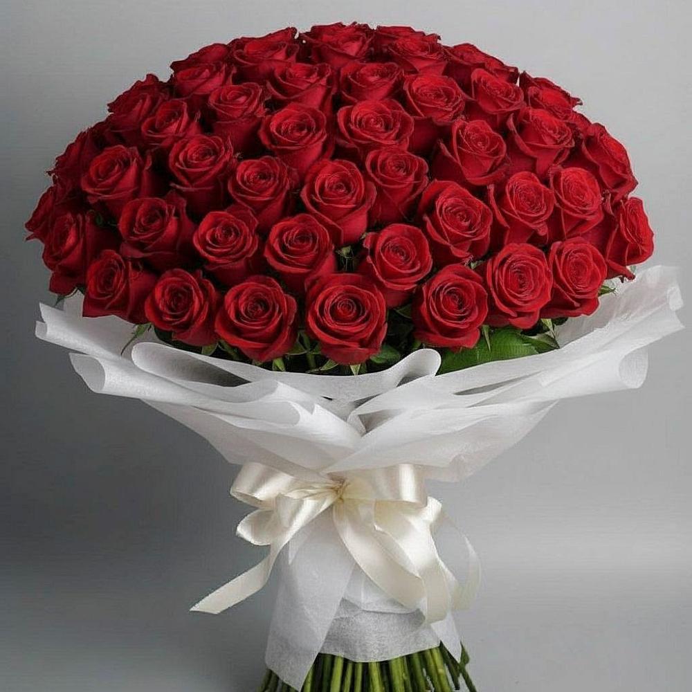 Букет 101 Красная роза Блэк Мэджик в Старожилово