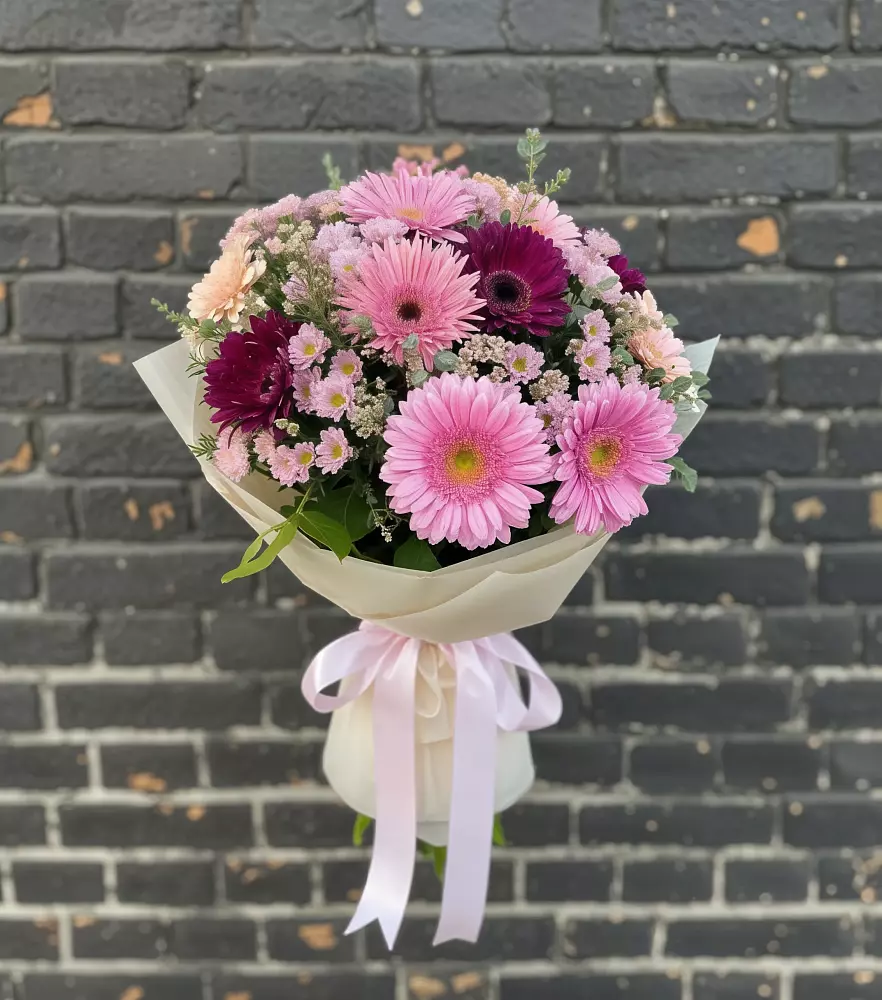 Букет цветов из: Герберы и Хризантемы в Старожилово