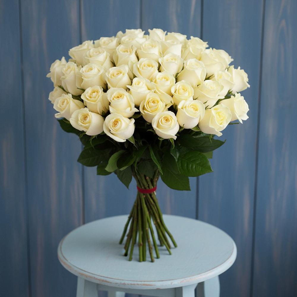Букет 51 Белая роза Эдлесс Лав в Старожилово