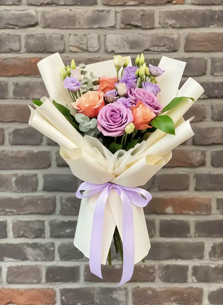 Букет цветов из: Лизиантусы и Розы в Старожилово