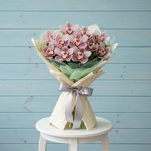 Букет цветов из:  Орхидеи и Розы в Старожилово