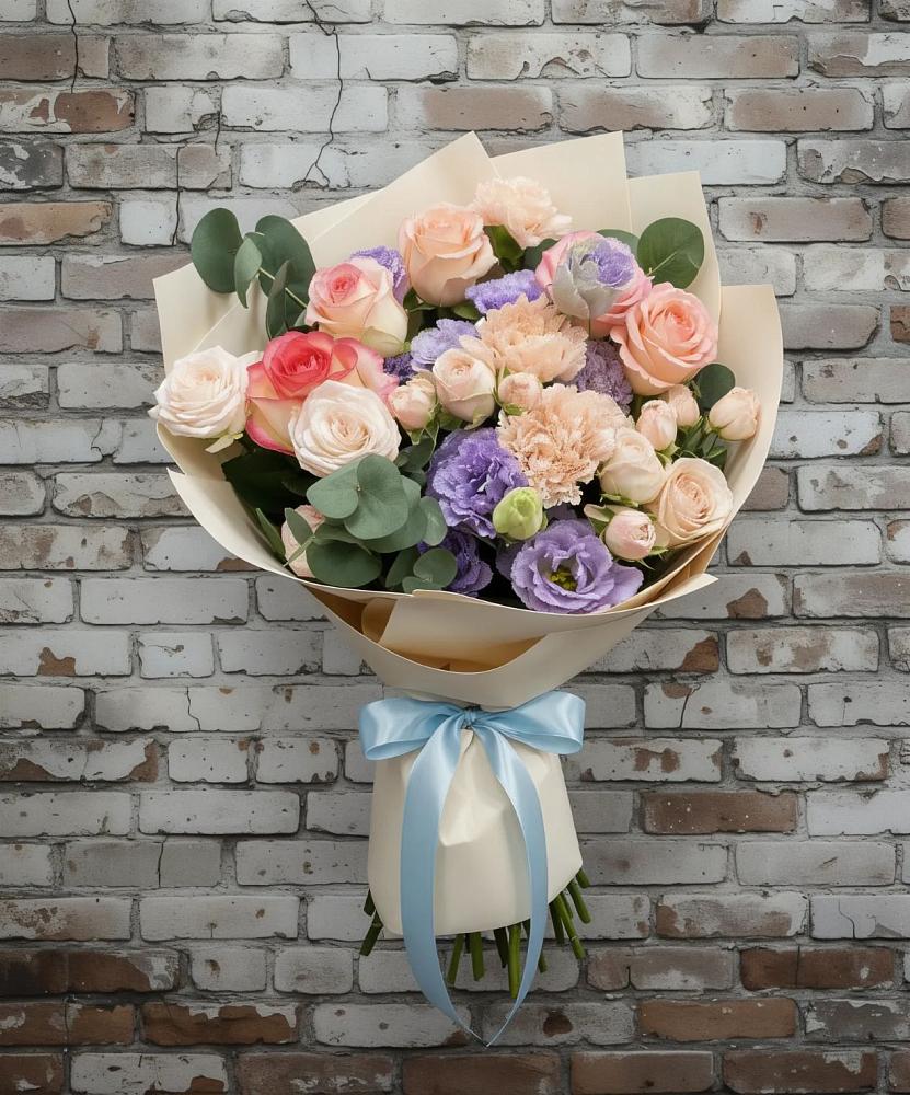 Букет цветов из: Розы, Лизиантусы и Гвоздики в Старожилово