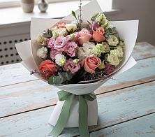 Букет цветов из:  Розы, Лизиантусы и Гвоздики в Старожилово