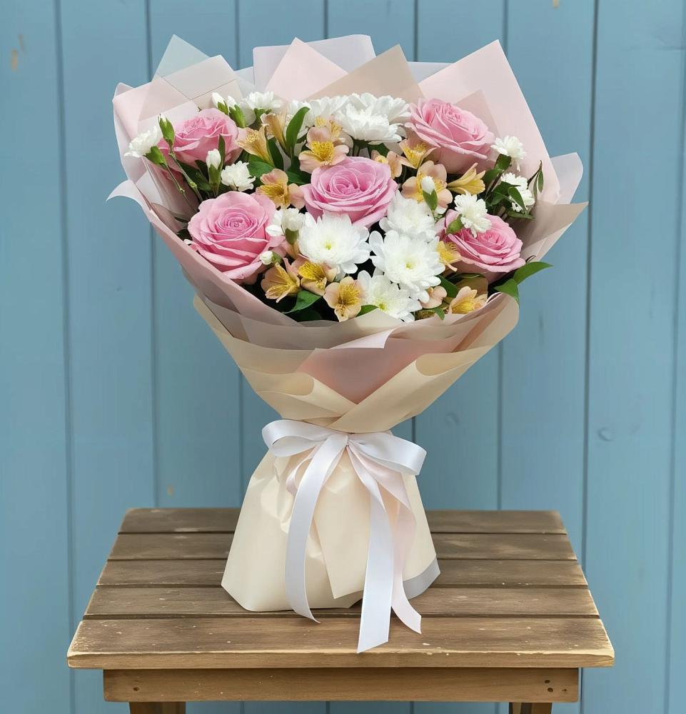 Букет цветов из: Гвоздики, Орхидеи и Розы в Старожилово