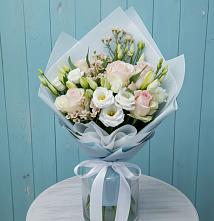 Букет цветов из:  Розы и Лизиантусы в Старожилово