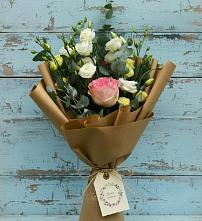 Букет цветов из:  Розы и Лизиантусы в Старожилово